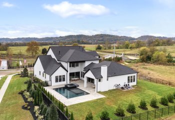 1095 Hamilton Dr - Model