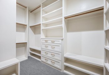3120 Brookhollow