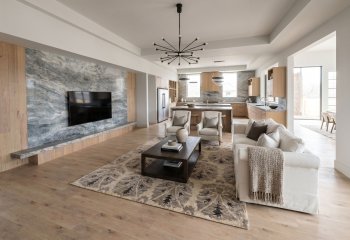 102 Hyde Park Trail