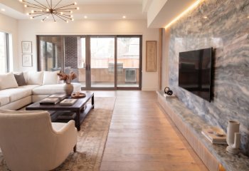 102 Hyde Park Trail