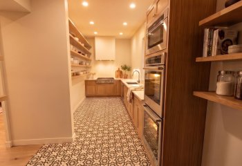 102 Hyde Park Trail