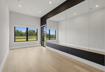 3820 Elsa Drive