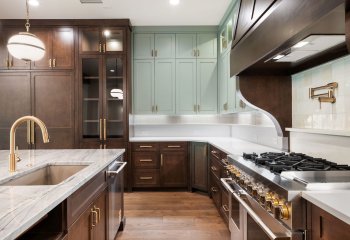 3120 Brookhollow