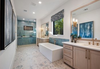 6729 Bluff Hollow