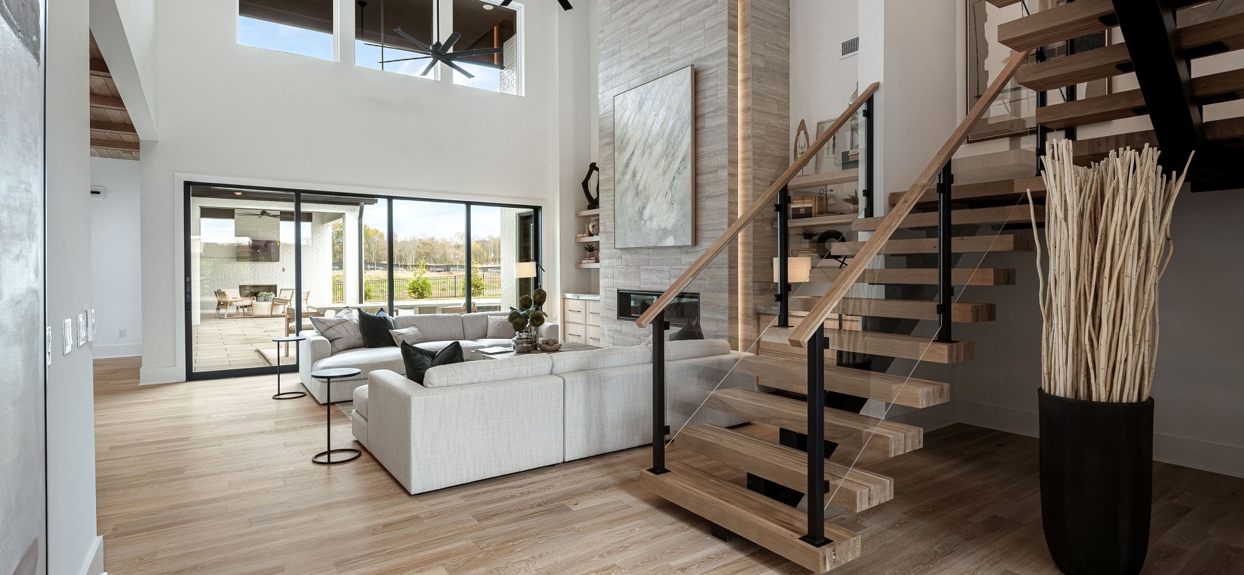 1095 Hamilton Dr - Model