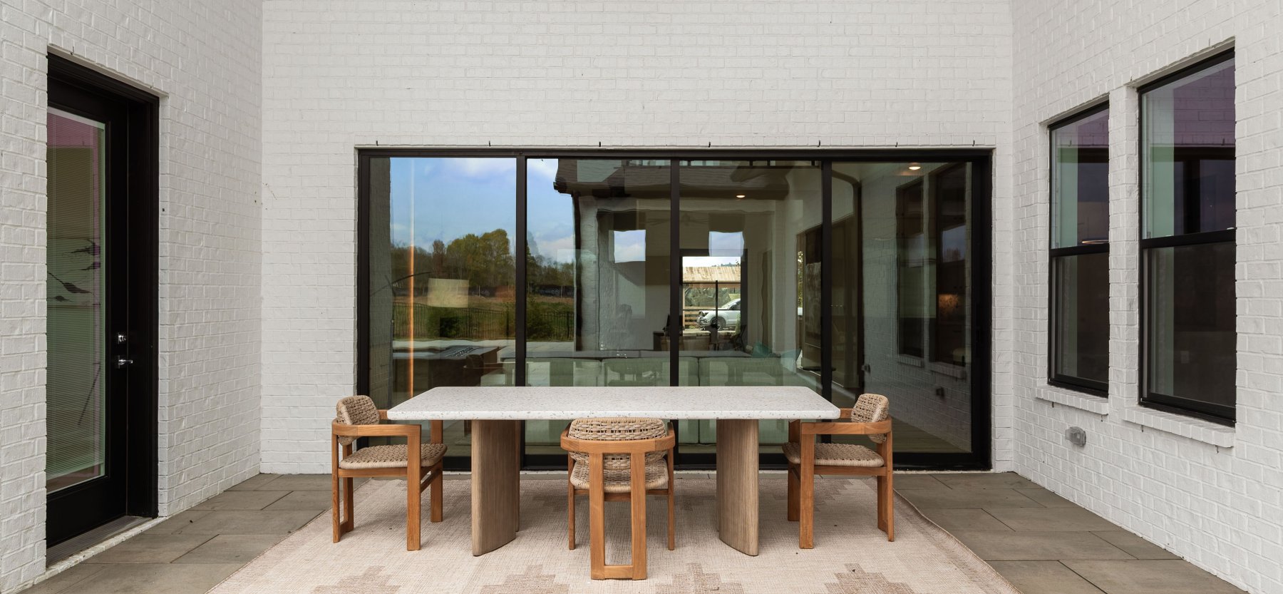 1095 Hamilton Dr - Model