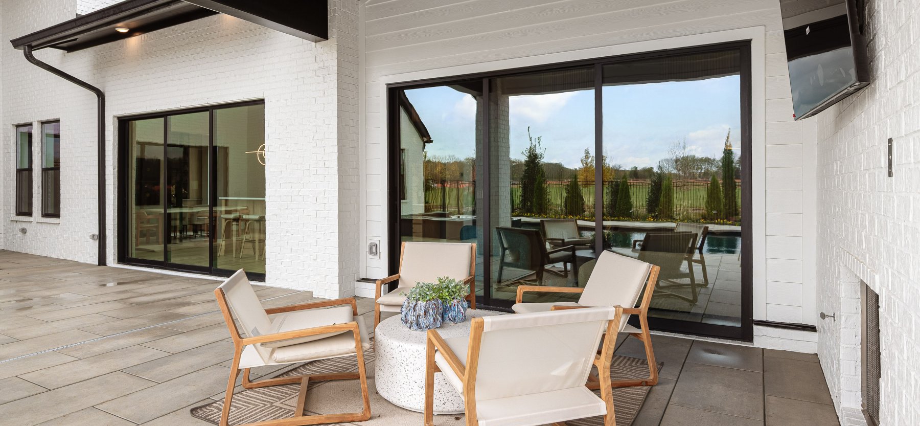 1095 Hamilton Dr - Model