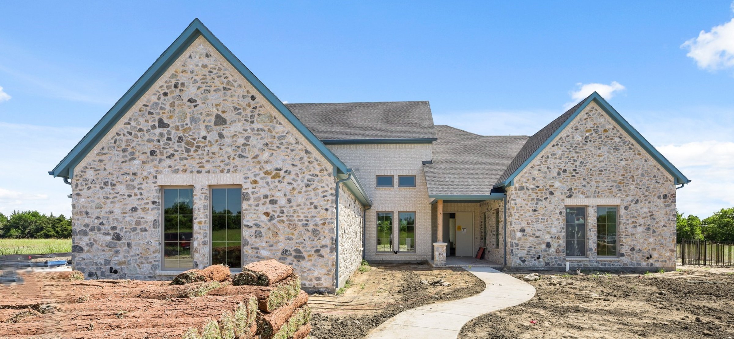 324 Chapel View